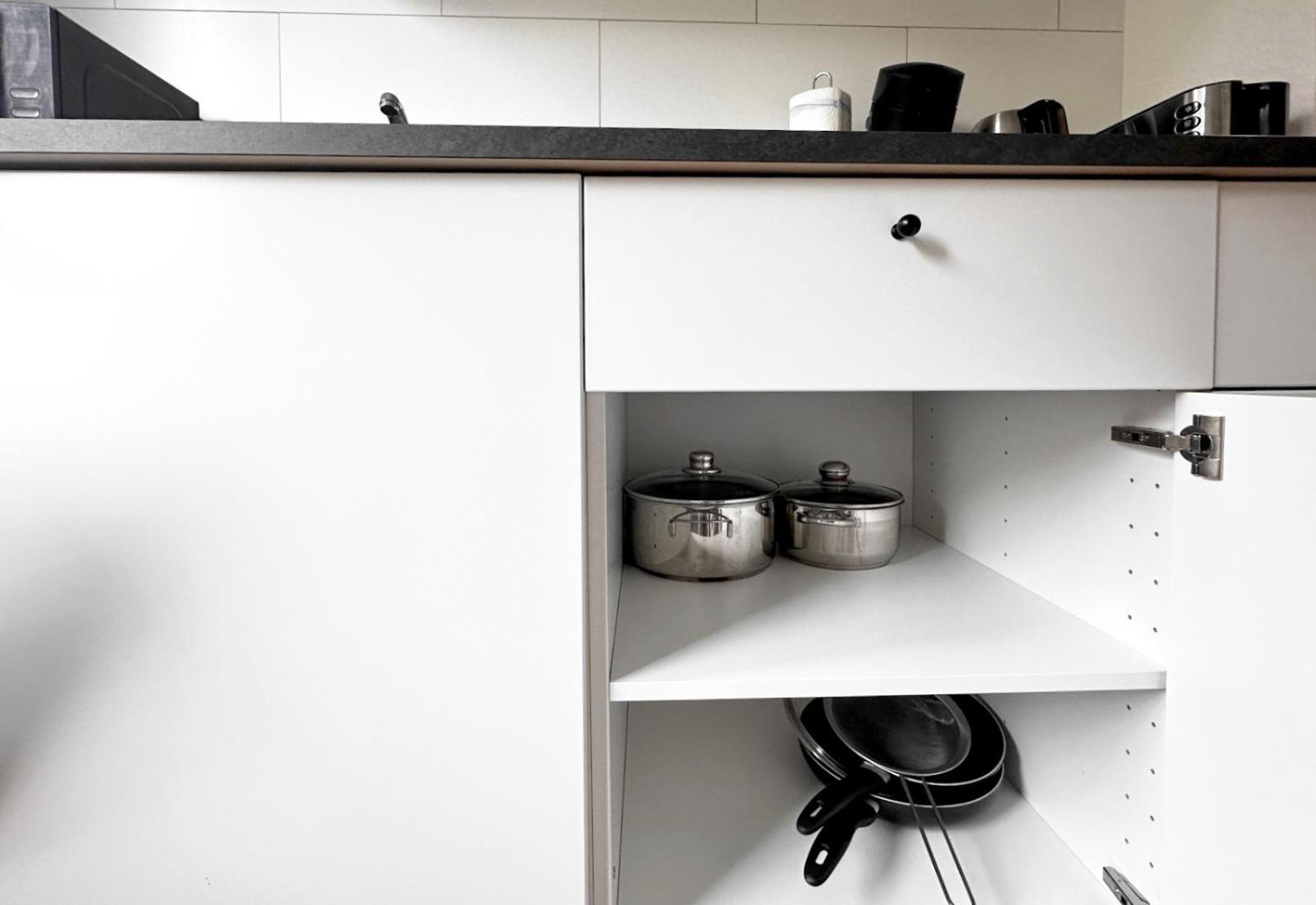 Vaz Apartments Essen, Kueche, Wlan, Tv, Netflix, Ca 15 Min Messe U Hbf Exterior foto